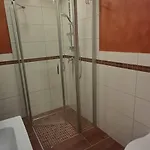 Stadtrandgefluester-ferienwohnung Fuer 2 Personen Krakow am See