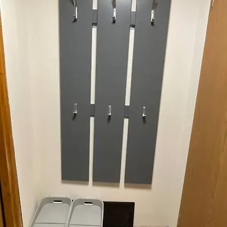 Stadtrandgefluester-ferienwohnung Fuer 2 Personen * Krakow am See