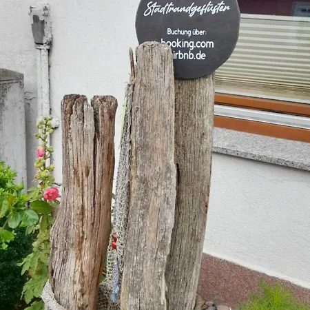 Stadtrandgefluester-ferienwohnung Fuer 2 Personen Appartamento Krakow am See